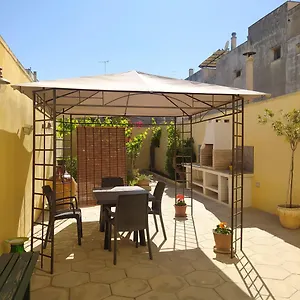 La Casetta Col Cortile Apartment Lecce